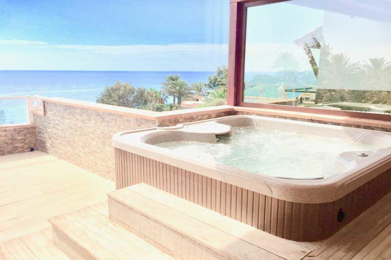 Suite Hotel Marina Playa Esquinzo 外观 照片